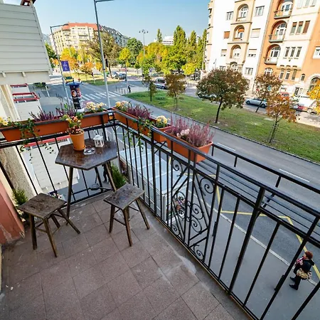 Cozy In Near Gellert Hill شقة بودابست