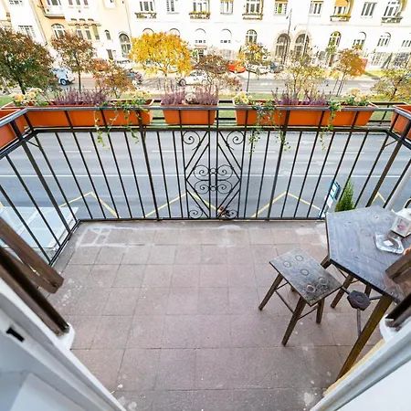 公寓 Cozy In Near Gellert Hill *