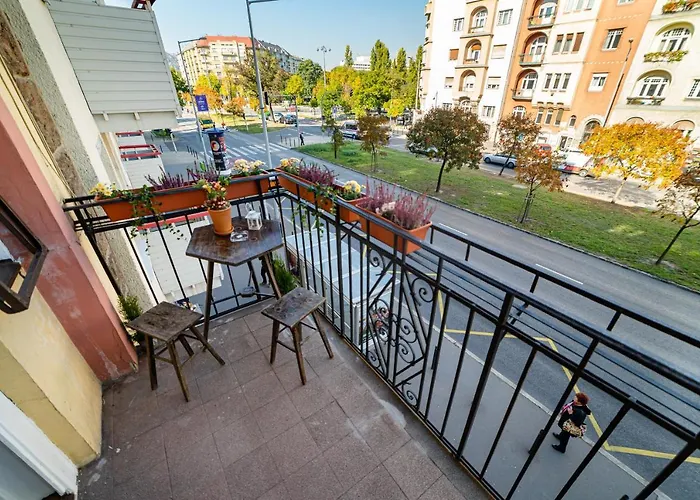Cozy In Near Gellert Hill شقة بودابست