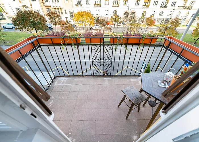 Apartament Cozy In Near Gellert Hill *